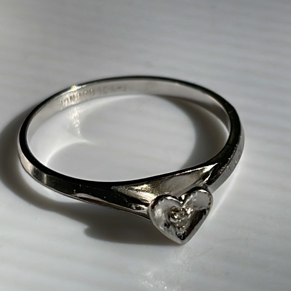10K Bonded White Gold Heart Diamond Ring - Picture 5 of 6